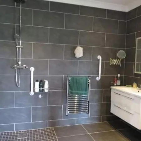 Beautiful Near Lough Corrib 펜션 골웨이